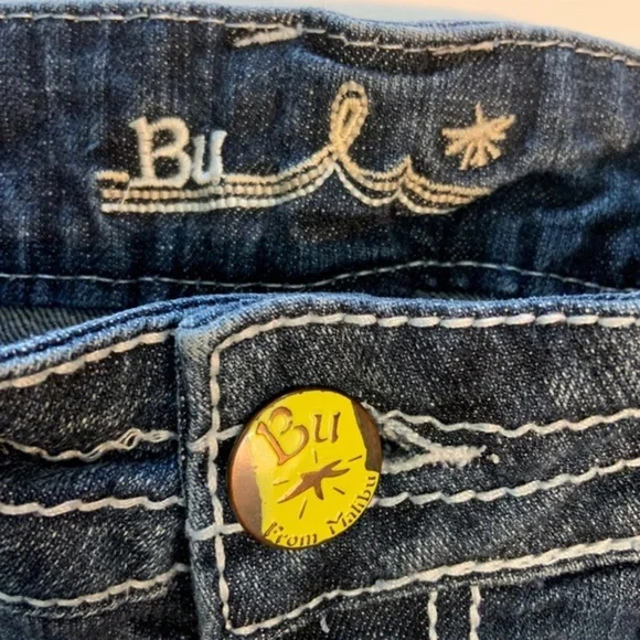 BU Malibu & IT Junior Denim Jean Shorts Size 1/2 - Picture 7 of 14